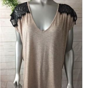 Daytrip Sz M Cap Sleeve Boho Cut Out Lace Top